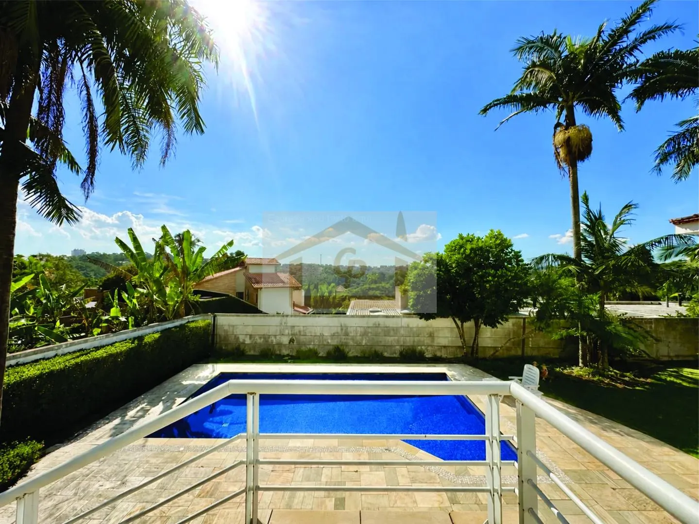 Imagem Rústica, avarandada, Mista alvenaria e madeira de lei, 3 dorms/1ste, gourmet, lareira!