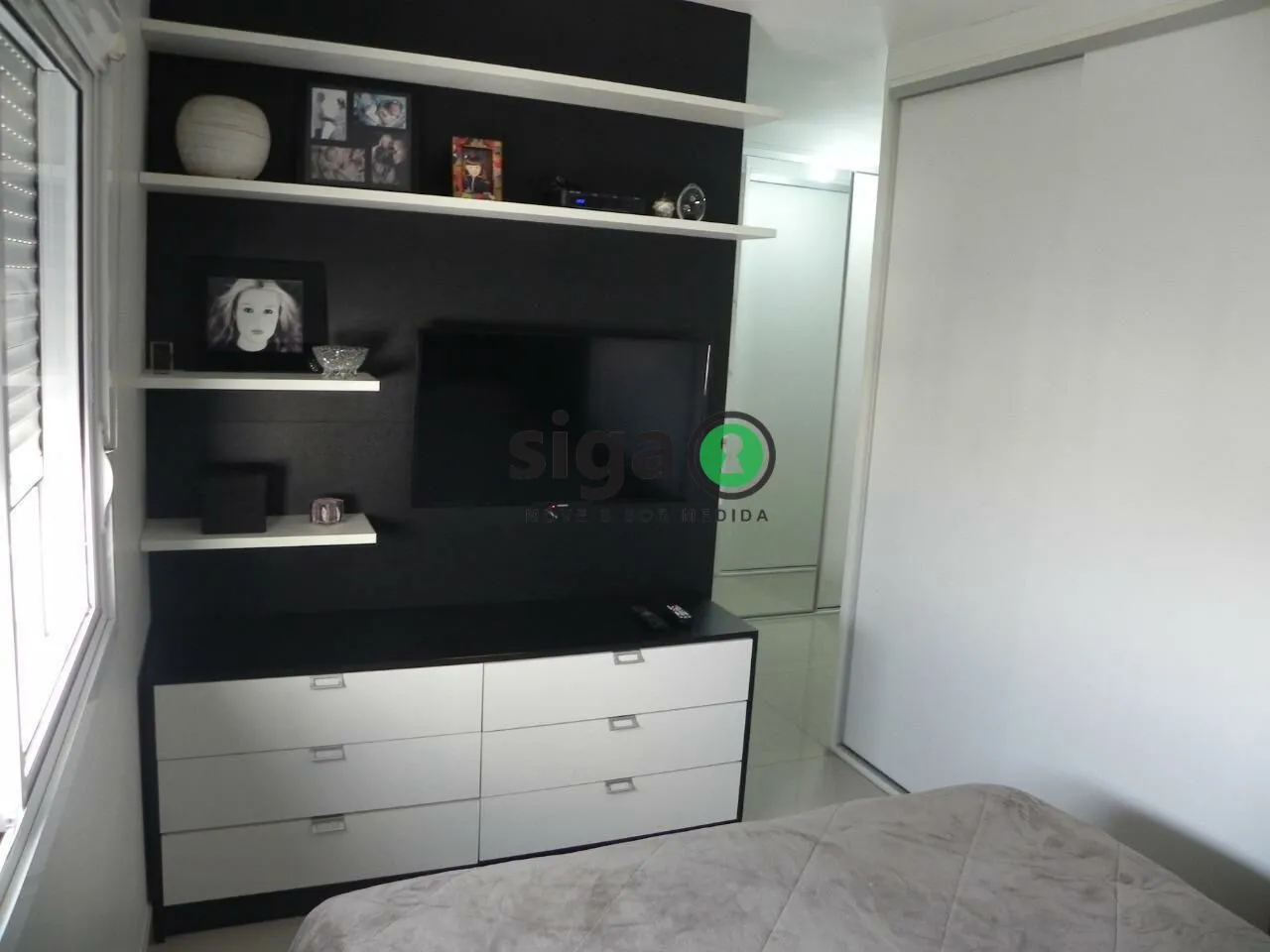 Imagem Apartamento de 177 metros 4 dormitórios, sendo 3 suítes 3 vagas a venda no condomínio Paulistano