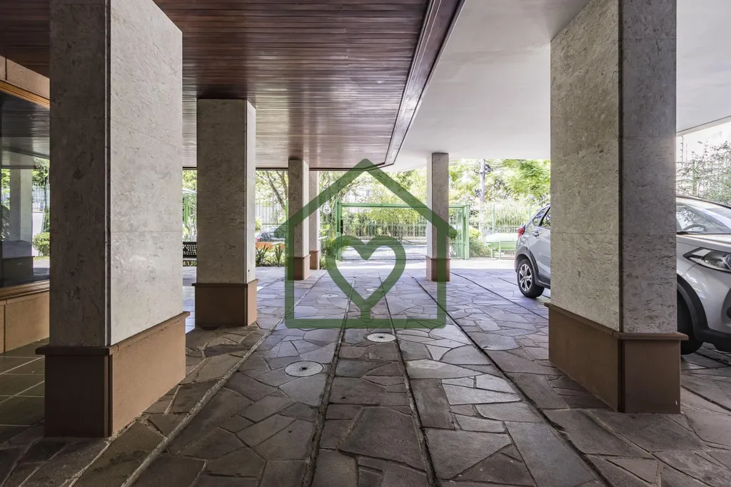 Imagem Cobertura com espaço de casa, 257m², 3 vagas, lareira, espaço gourmet e vista aberta ? Menino Deu...