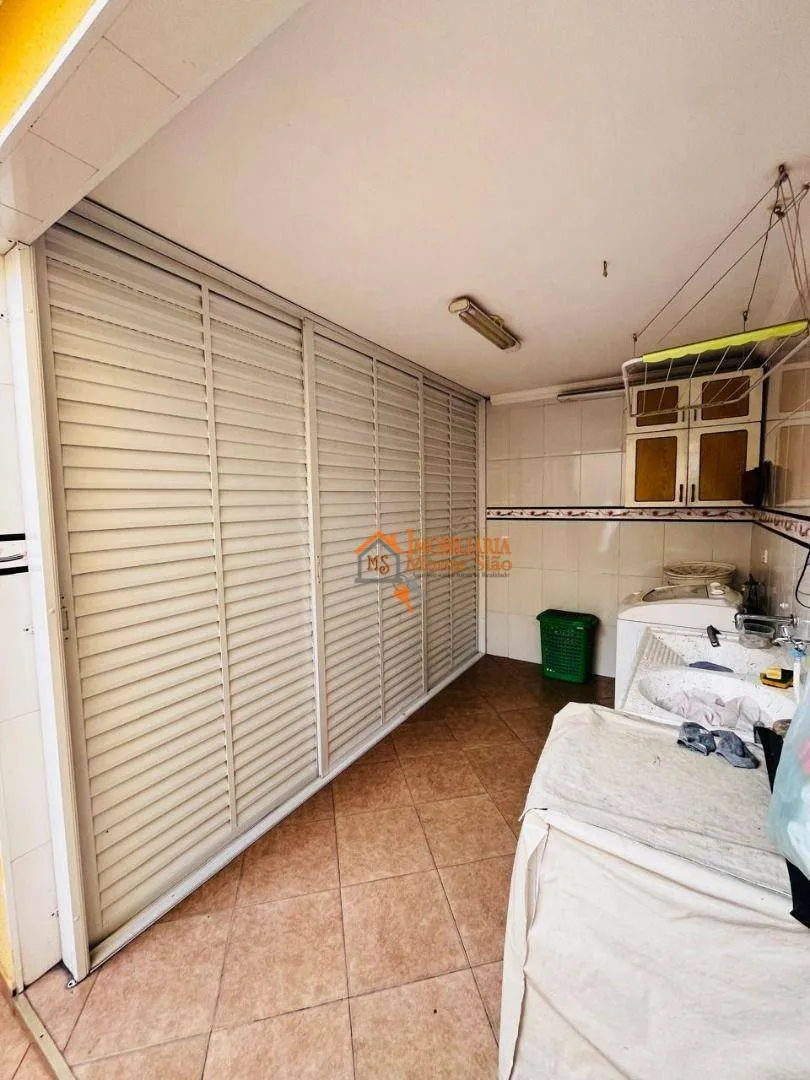 Imagem Sobrado com 3 dormitórios à venda, 128 m² por R$ 685.000,00 - Jardim Santa Mena - Guarulhos/SP