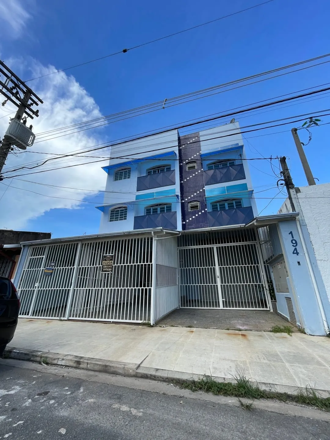Imagem Prédio inteiro com 04 aptos e salão comercial - J.do Vale, Guaratinguetá - SP