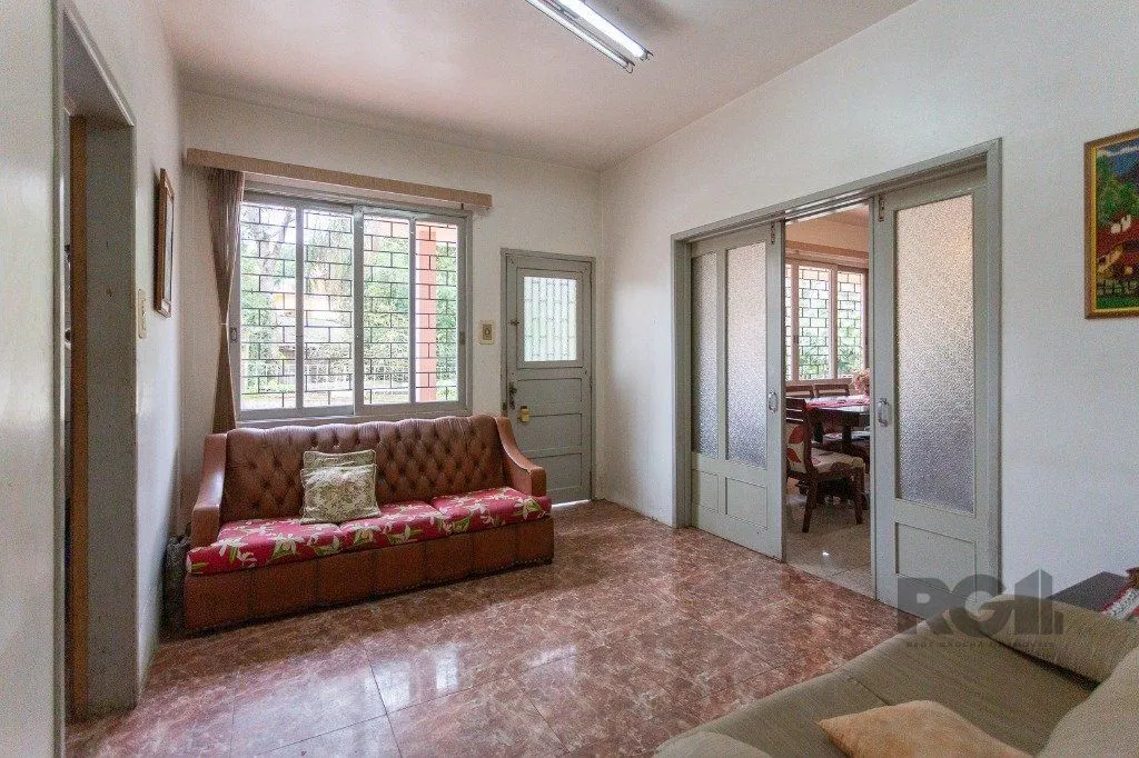 Imagem casa de 4 dormitórios no bairro cavalhada