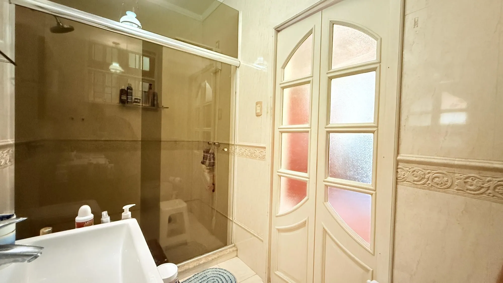 Imagem Casa Residencial 3 dormitórios com Piscina na Vila Assunção em Porto Alegre RS
