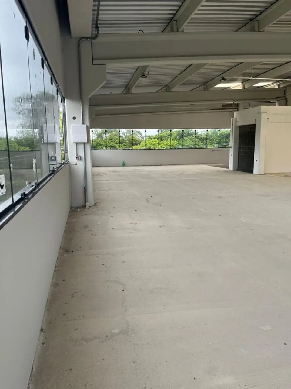 Imagem Barracão Industrial de 954m² em Alphaville Nova Esplanada - Votorantim-SP: Venda ou Locação.