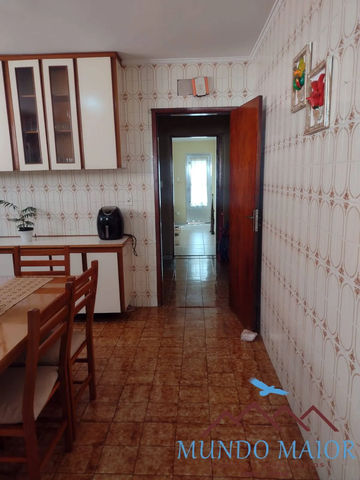 Imagem Casa 5 Quartos e 3 banheiros 1 suite , 350m² por R$ 1.000.000 -Santa Maria