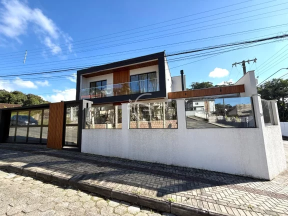 Imagem Casa à venda no Bairro Floresta em Joinville, por 980 mil