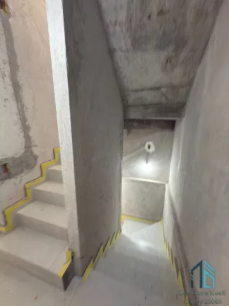 Imagem Sobrado 03 quartos sendo uma suíte, terraço, no Capão da Imbuia em Curitiba PR