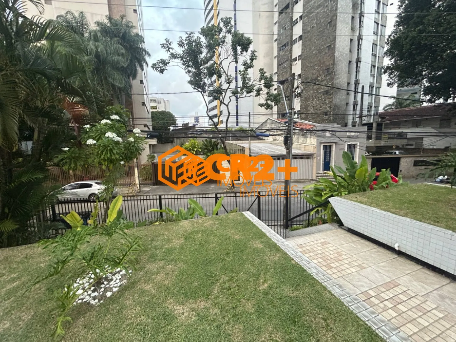 Imagem Apartamento a Venda com 04 quartos 01 suíte nas Graças 200m2 em Recife