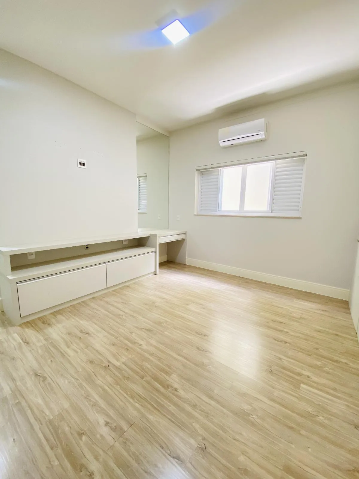 Imagem Casa à venda em Franca, Villa São Vicente, com 3 quartos, 238m2