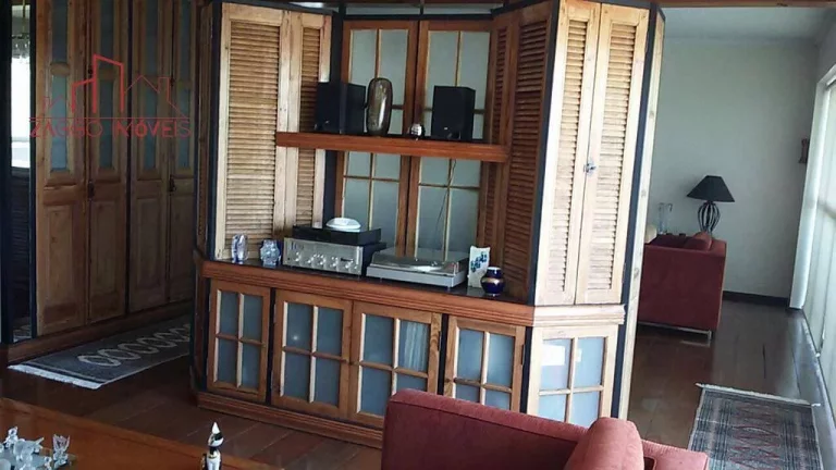 Imagem Belíssimo apartamento de 234m² - 4 dormitórios