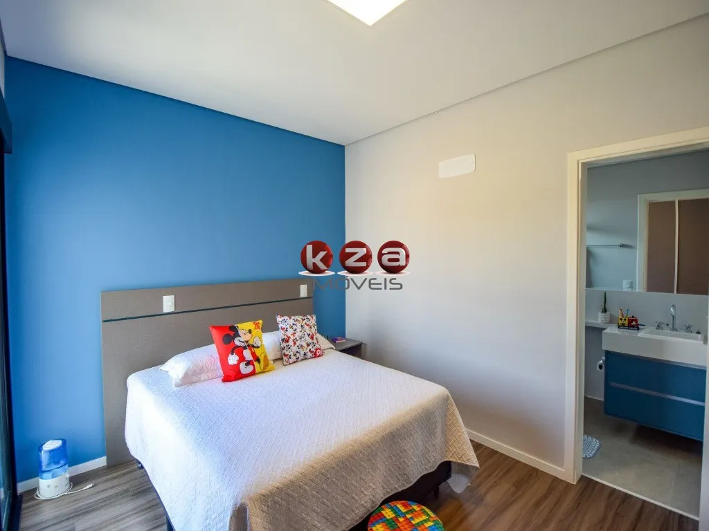 Imagem Imóvel de Luxo à Venda em Valinhos-SP: Casa de 4 quartos, 4 suítes com 330m² no Condomínio Residencial Querência.