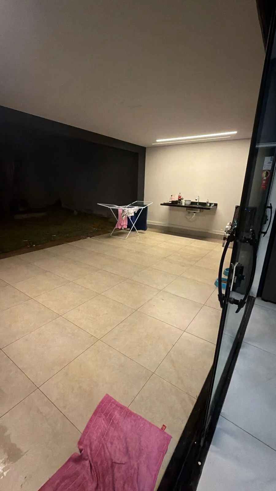 Imagem Casa 2 Quartos sendo 1 Suíte Bairro Morada Do Ouro 2