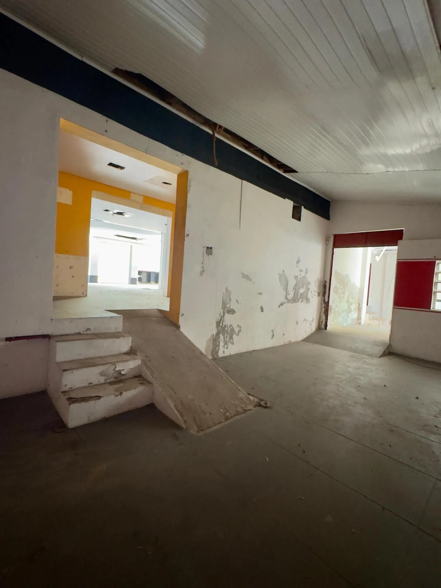 Imagem OPORTUNIDADE PARA INVESTIDORES - TERRENO DE ESQUINA NA DOM PEDRO II