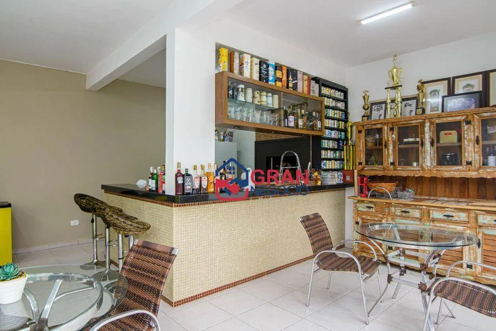 Imagem Casa de Alto Padrão à Venda - Santa Felicidade - Curitiba