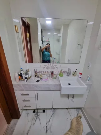 Imagem Apartamento em andar alto, excelente, amplo, armários planejados, lazer