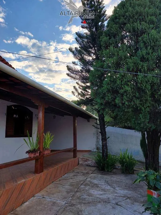 Imagem Casa antiga em bom estado