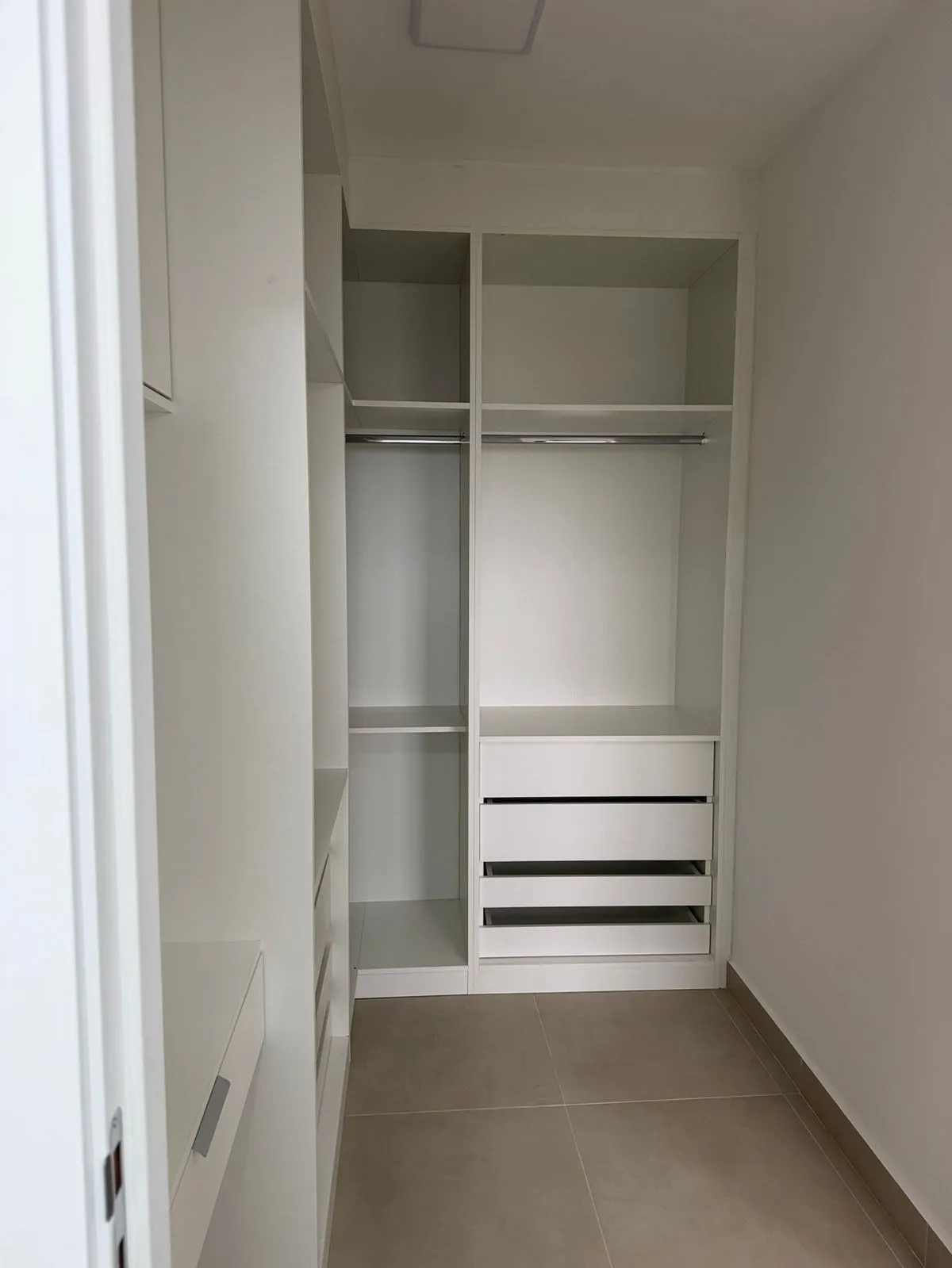 Imagem Apartamentos para locaçao com Piscina e 1 quartos, 47 m² - Mandarim Campolim Parque Campolim