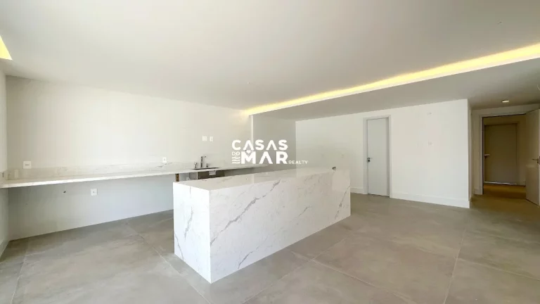Imagem Luxuosa mansão na Barra da Tijúca, Rio de Janeiro - RJ: 6 suítes, 3 salas, 10 banheiros, 5 vagas de garagem, 1.020m².