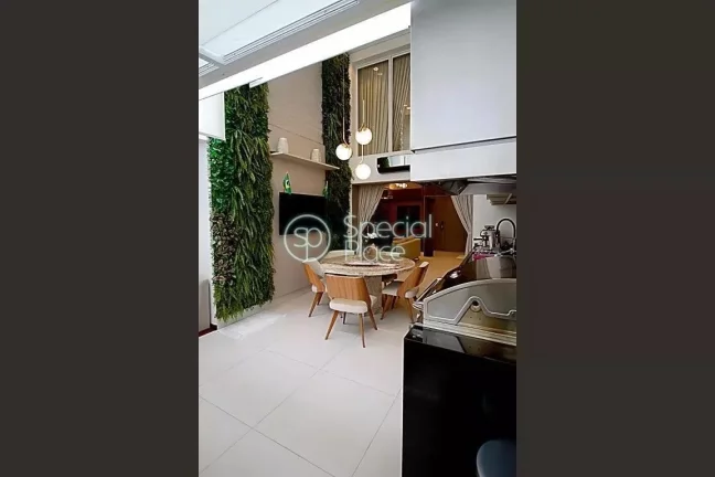 Imagem Excelente apartamento garden no Panamby - Área: 238m² - Living com pé direito duplo, varanda com ...