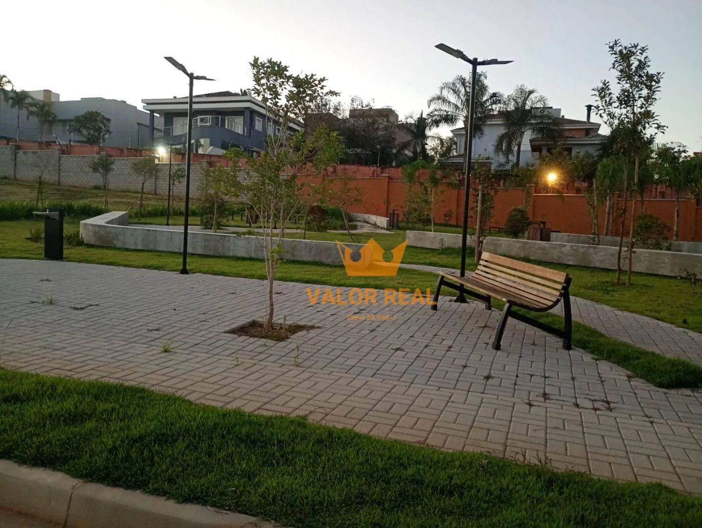 Imagem Terreno Exclusivo no Alphaville Dom Pedro Zero, 412 m2, R$ 990 mio