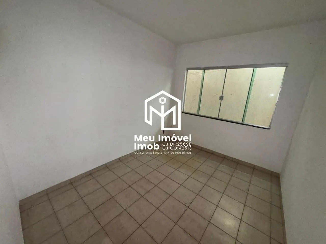 Imagem Casa 4 Quartos 2 Suítes 4 Vagas 340m² Taguatinga Norte/DF