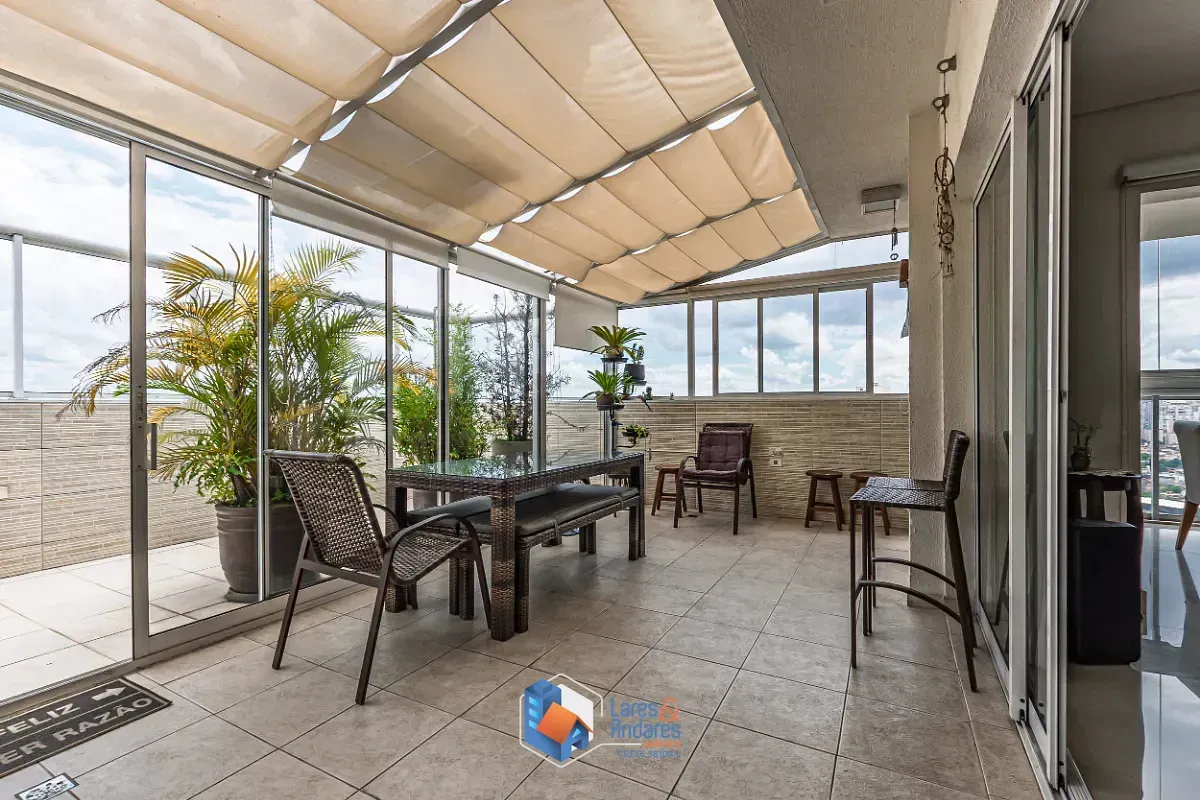 Imagem Cobertura para venda em Vila Gumercindo com 4 quartos, sendo 2 suítes, 221m²