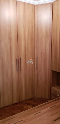 Imagem Vende um espaço e confortável apartamento de 160m² na Vila suzana.