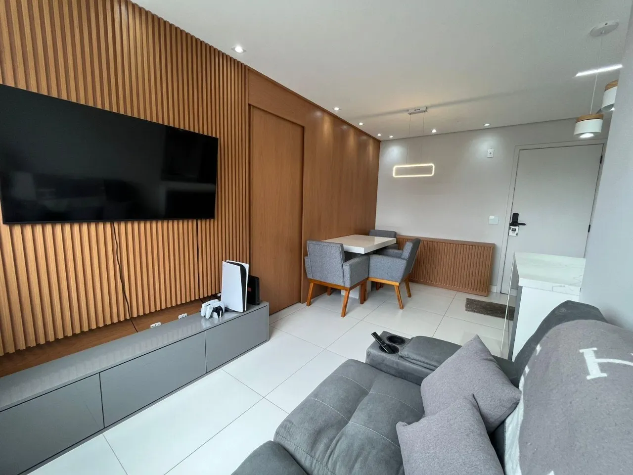 Apartamento mobiliado pronto para morar! ?

Este aconchegante apartamento de 42m² é perfeito para ...