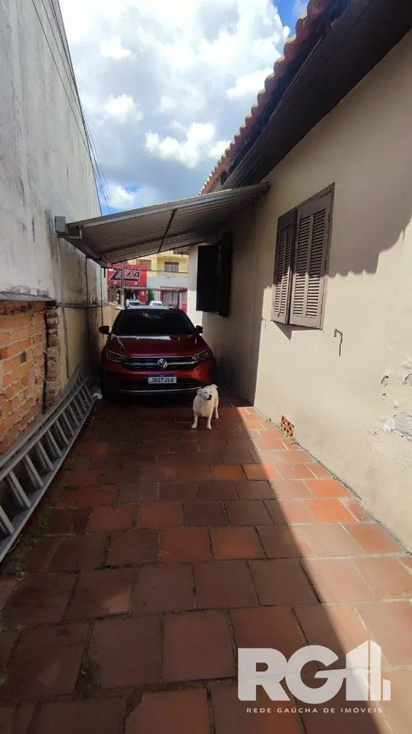 Imagem Pátio com 2 casas, 100,46 privativos 3 dorm e 57m², com 2 dorm Zeferino Dias