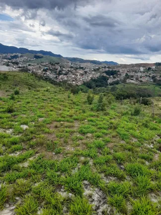 Terreno à Venda, 302 m² em Residencial Morumbí - Poços De Caldas