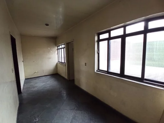 Imagem Sobrado com 5 dormitórios à venda, 338 m² por R$ 550.000,00 - Centro - Poá/SP