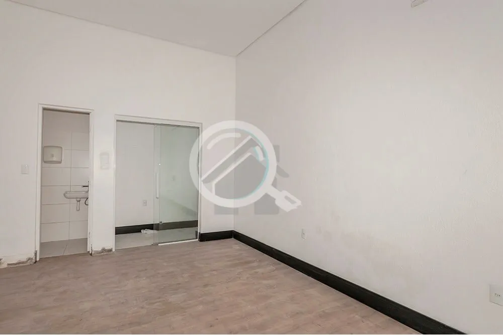 Imagem DESOCUPADA. LOJA com 49,77 m², de frente a rua projetada, Cond Parque Castor Farroupilha, Bloco Bet...