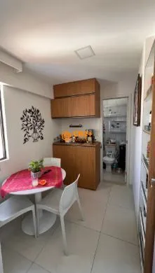 Imagem Apartamento à venda - Candeias | 80 m², andar alto e vista para o mar