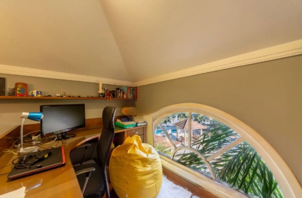 Imagem Casa Reformada em Condomínio à Beira do Rio - Ampla, Confortável e Pronta para Morar