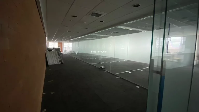 Imagem Conjunto Comercial de 1557 ² em Itaim Bibi