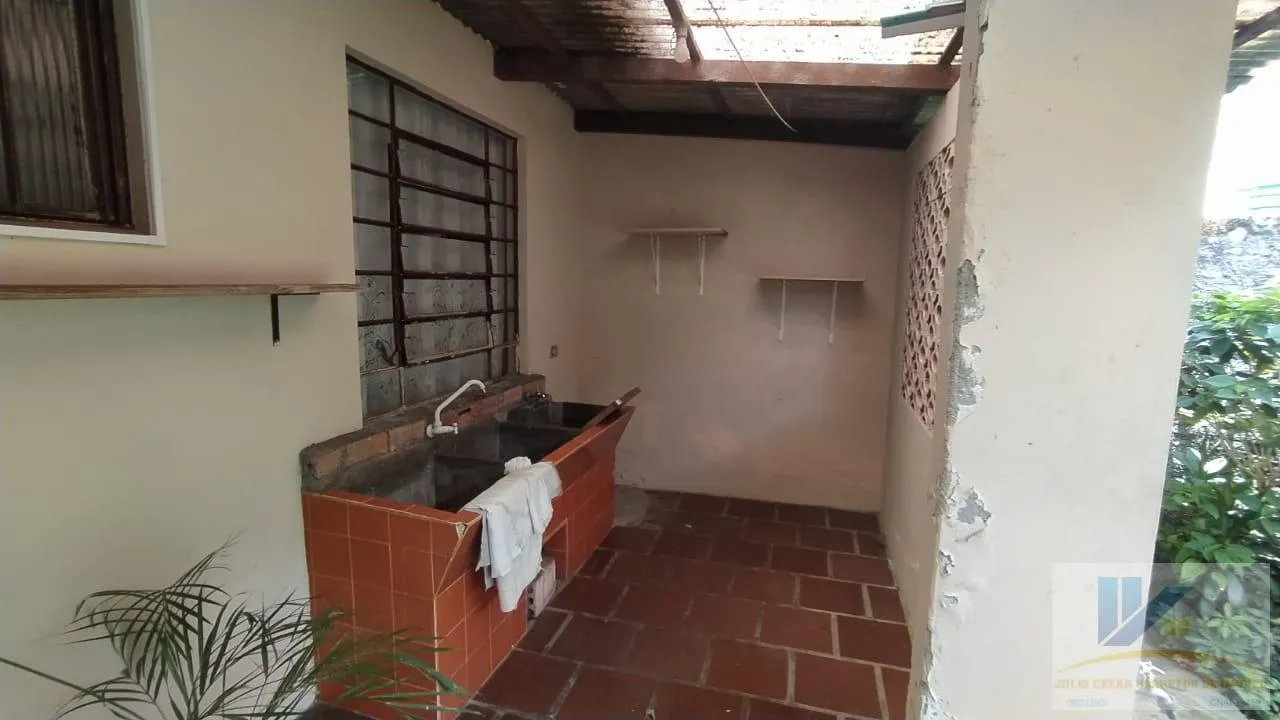 Imagem Casa para Venda em São José dos Pinhais, Três Marias, 4 dormitórios, 2 banheiros, 4 vagas