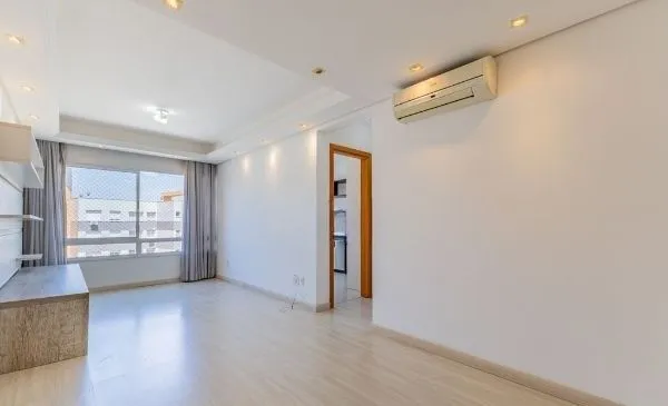 Imagem Apartamento no Centro de 2 dormitórios e 2 vagas DESOCUPADO