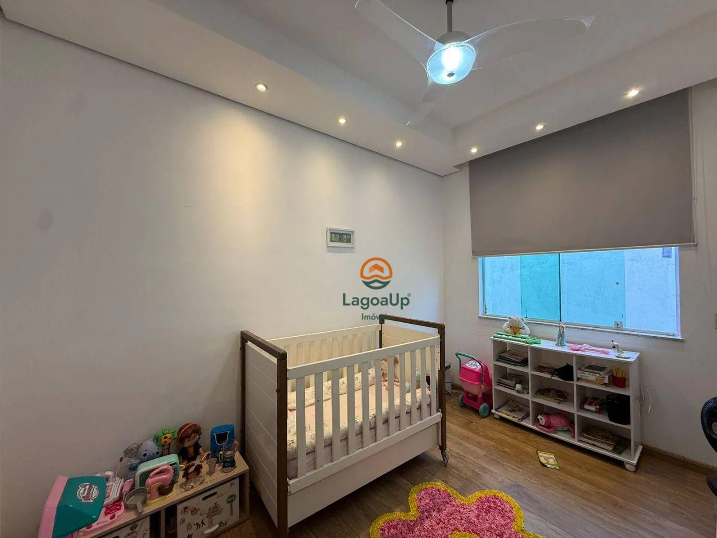 Imagem Casa com 4 dormitórios à venda, 205 m² por R$ 1.060.000 - Jardim Ipê - Lagoa Santa/MG