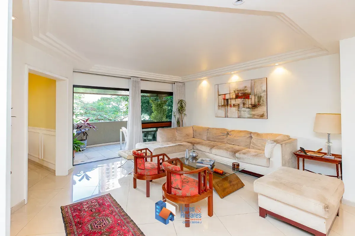 Imagem Apartamento para venda em Moema com 4 quartos, sendo 4 suítes, 200m²