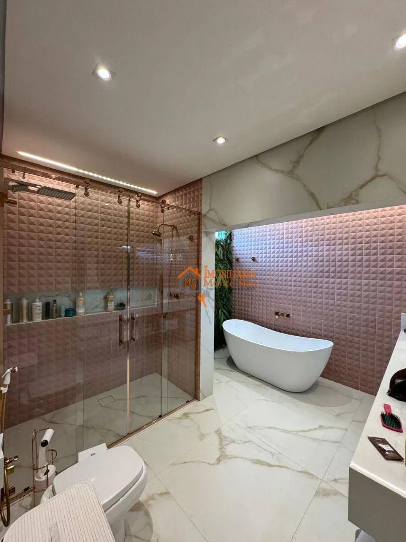 Imagem Sobrado com 4 dormitórios à venda, 410 m² por R$ 3.250.000,00 - Jardim Maia - Guarulhos/SP