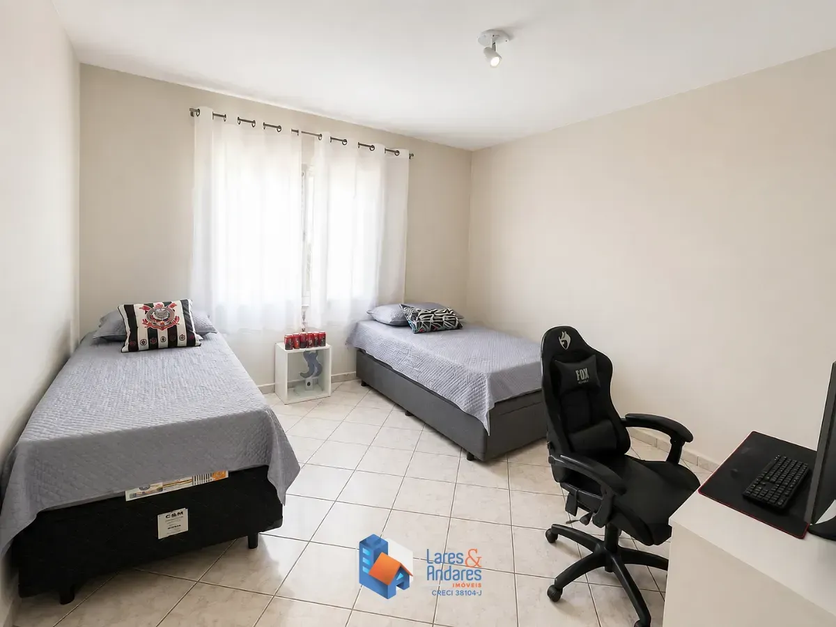 Imagem Casa para venda em Jardim Shangrilá (Zona Norte) com 3 quartos, 250m²