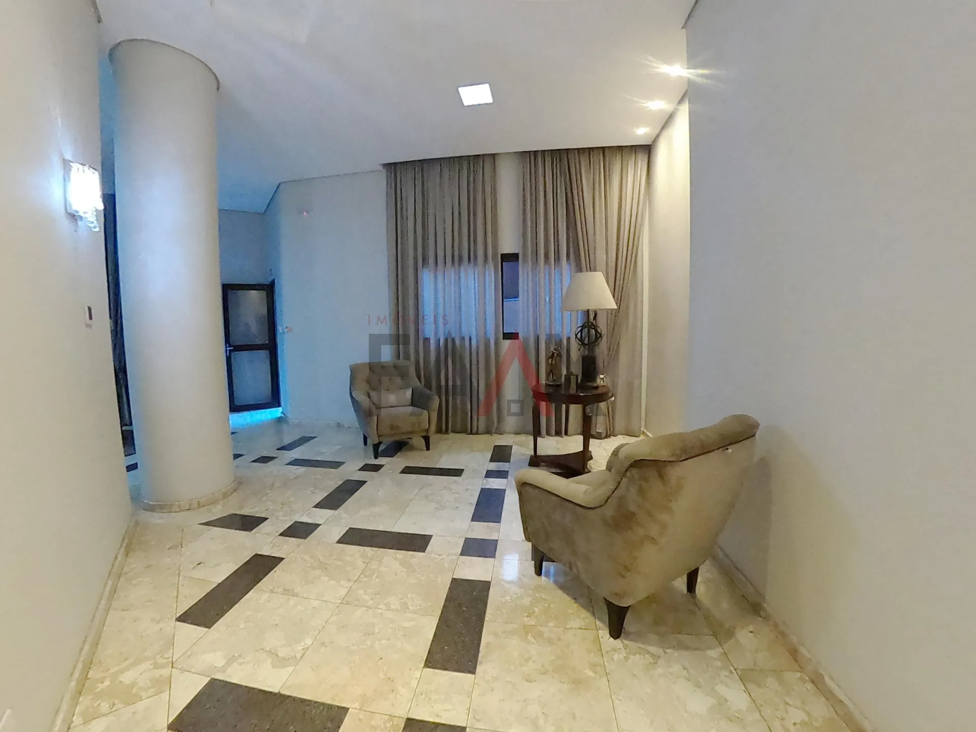 Imagem Apartamento à venda no Edifício Bourbon em frente ao Teatro Municipal no centro