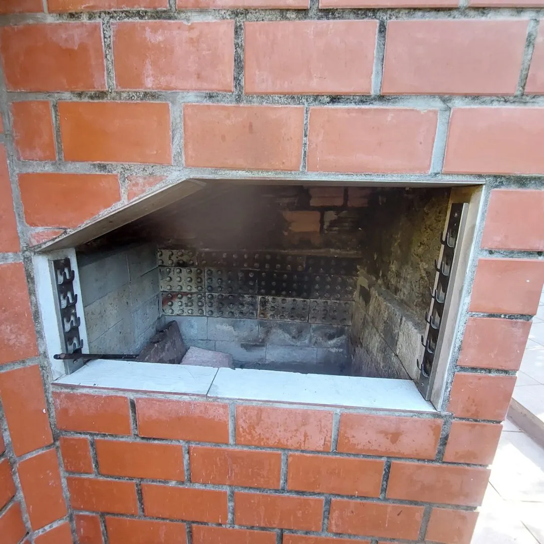 Imagem Casa com Piscina à Venda em Santo Onofre, Viamão