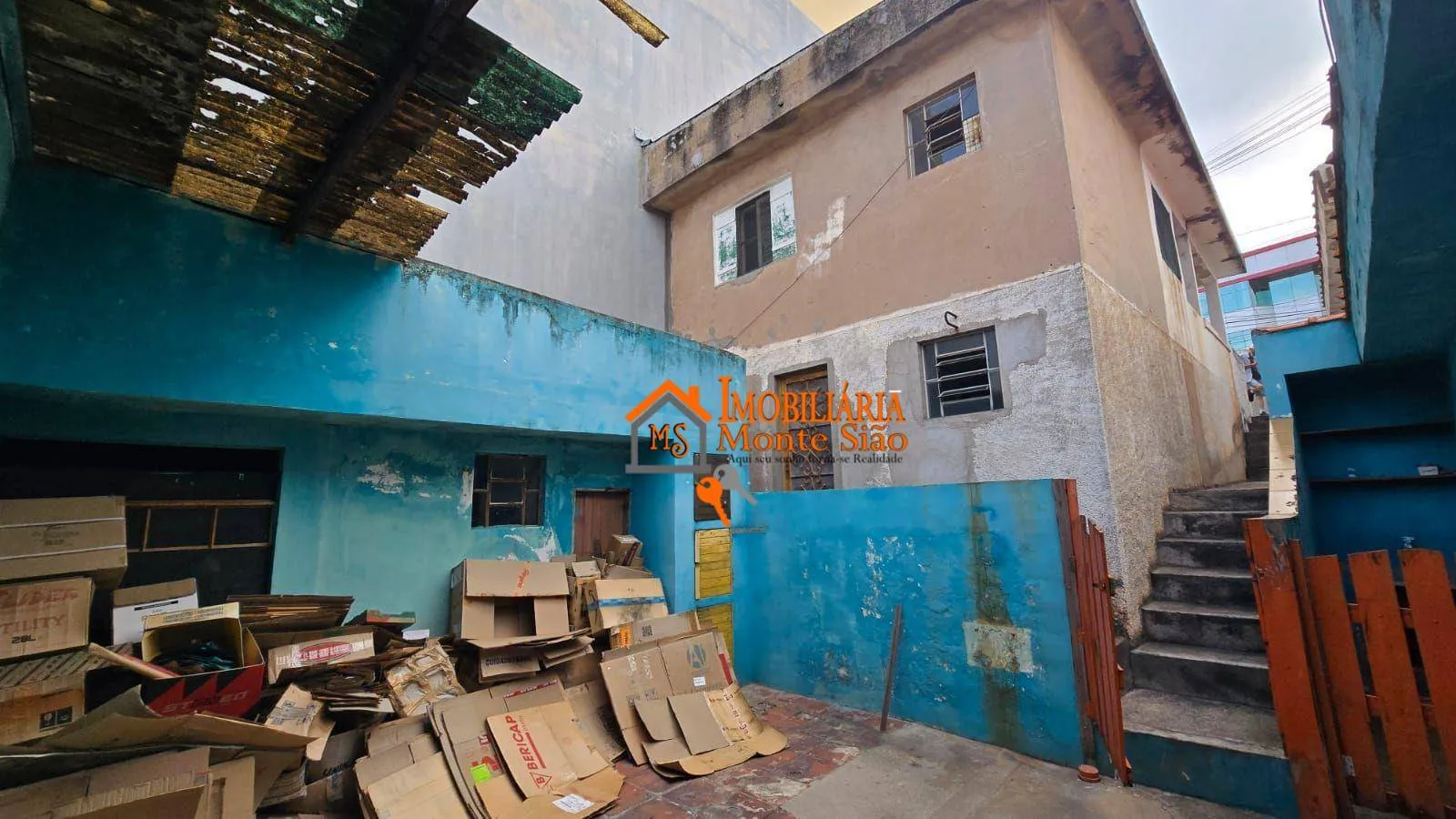 Imagem Casa com 5 dormitórios à venda, 269 m² por R$ 1.000.000,00 - Jardim Santa Mena - Guarulhos/SP