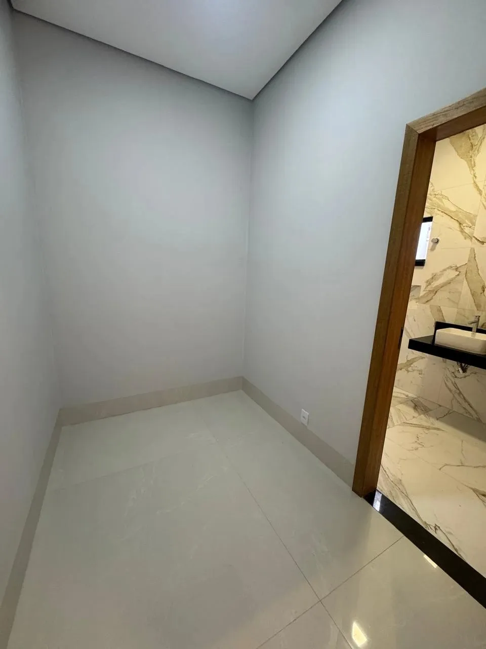 Imagem Casa com 3 quartos e quintal em Cuiabá Santa Cruz II
