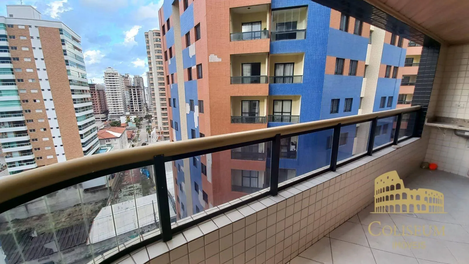 Imagem Apartamento com 2 dormitórios à venda, 72 m² por R$ 460.000,00 - Aviação - Praia Grande/SP