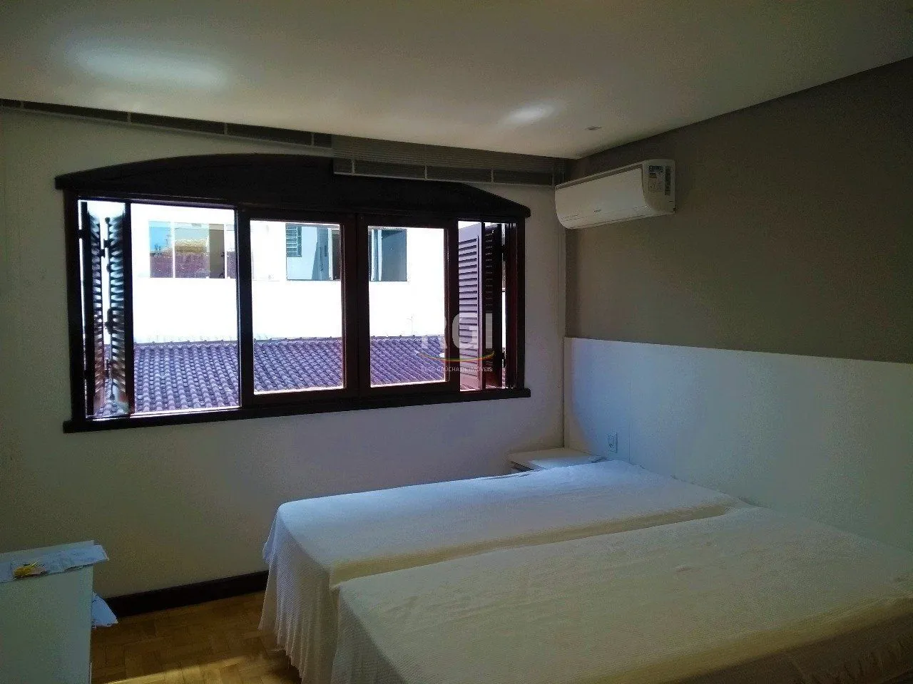 Imagem Casa para Venda - 175m², 4 dormitórios, sendo 2 suites, 2 vagas - Santa Cecília