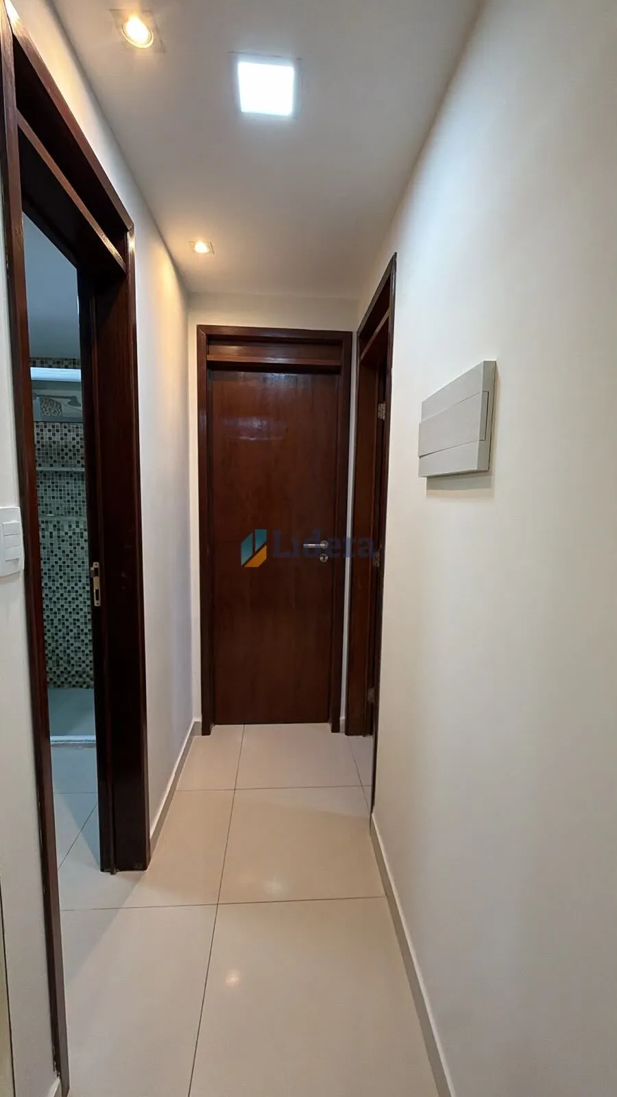 Imagem Apto espaçoso - 74,46m² - 2 quartos - 1 suite - 1 vaga fixa / 1 vaga rotativa - em Intermares, Cabedelo/PB
