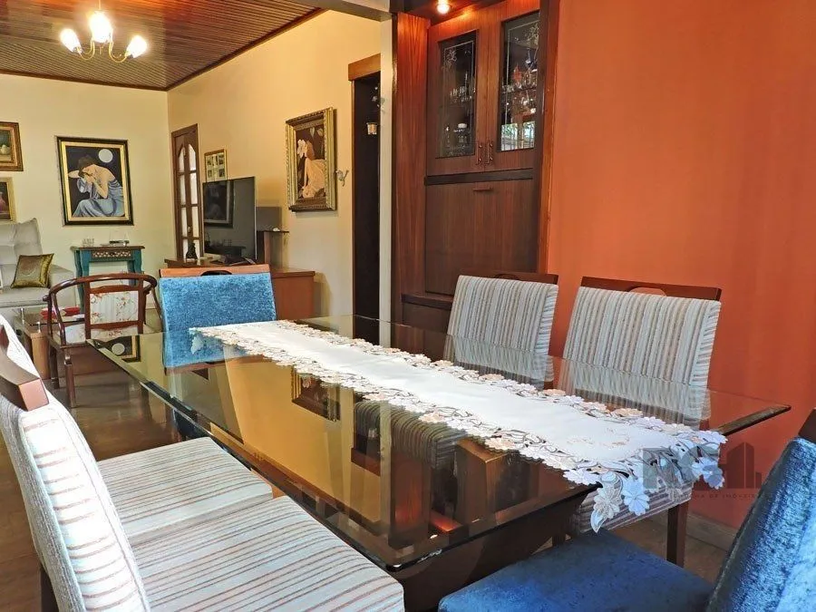 Imagem Casa 4 Dormitórios Bairro Gloria