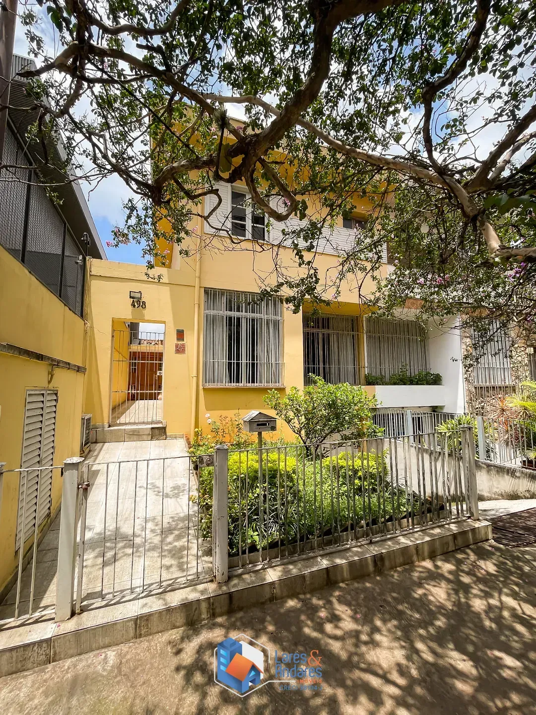 Imagem Casa para venda em Vila Madalena com 5 quartos, sendo 2 suítes, 256m²